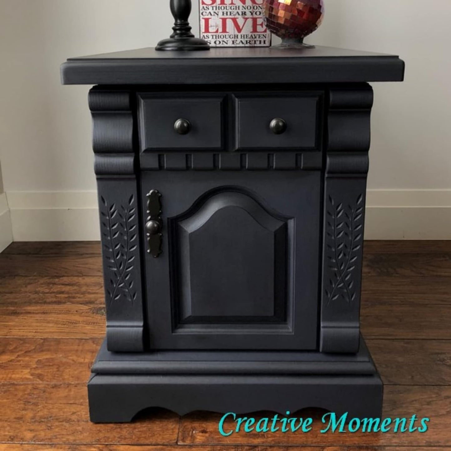 Dixie Belle Paint Company Chalk Finish Furniture Paint - In the Navy (8oz) - Matte Dark Navy Chic Chalk Mineral DIY Furniture Paint