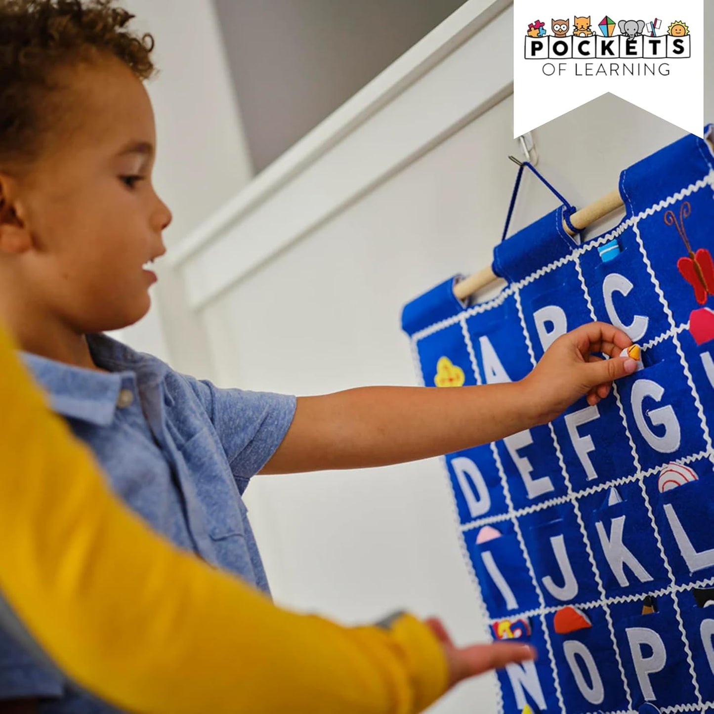 Pockets of Learning ABC Felt Wall Hanging Chart - Early Education Alphabet Fabric Wall Décor for Children's Room | Engaging Educational Learning Art for Kids with Fabric Objects in Pocket (Blue)