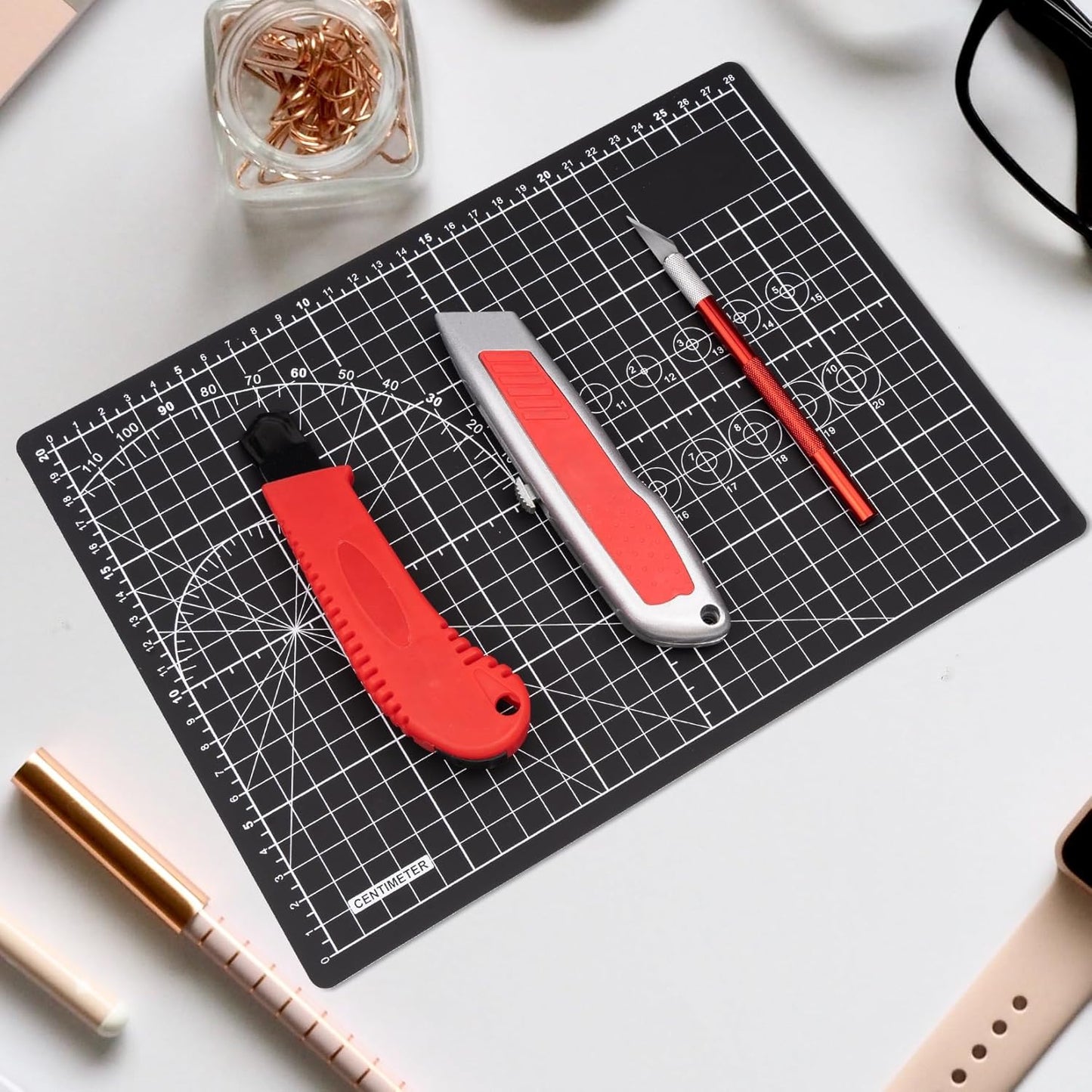 DIYSELF Cutting Mat 12in×18in, Cutting Mats for Crafts, Self Healing Cutting Mat A3, Cutting Mat for Sewing, Fabric Cutting Mat Double Side, Craft Mat for Desktop, Rotating Cutting Mats for Quilting