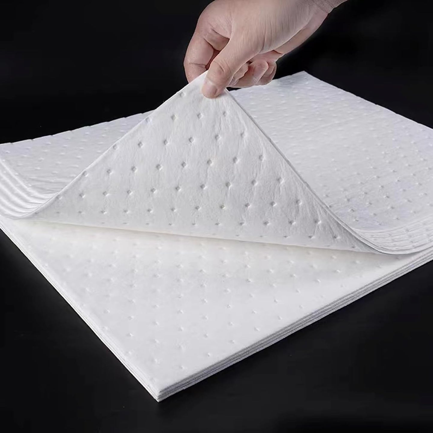 50Pads Oil Absorbing Pads,Heavyweight White Absorbing Heavy Weight 15" x 20" Oil-Only Absorbent Mat Pad…