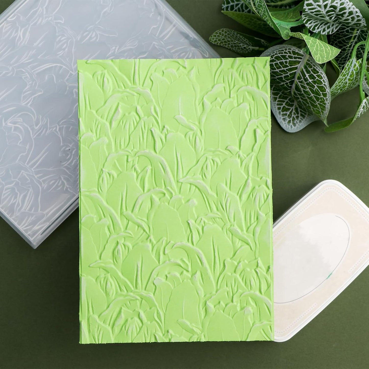 BAOFALI 3D Embossing Folder for Card Making, Leaves Plastic Texture Fades Embossing Folder Template for Scrapbooking and Other Paper Craft Album Stamps DIY Decoration 6.3" L x 4.5" W