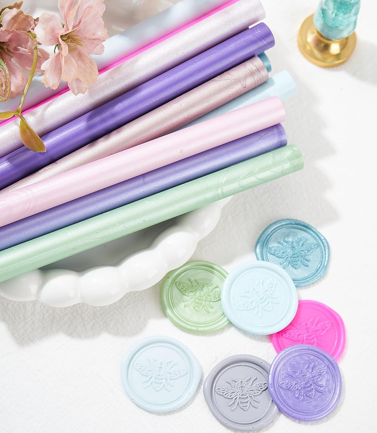 Wax Seal Sticks Tiffany Blue, ONWINPOR 20pcs Glue Gun Wax Sealing Sticks Suit to 0.28'' Glue Gun, Wedding Invitations (Light Blue)