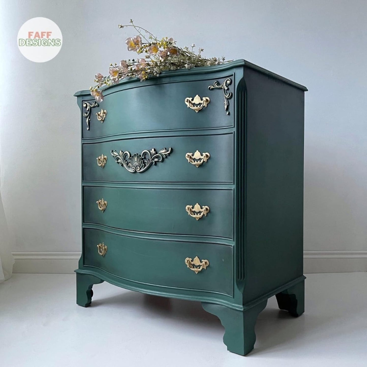 Dixie Belle Paint Company Chalk Finish Furniture Paint - Palmetto (32oz) - Matte Rich Green Chic Chalk Mineral DIY Furniture Paint