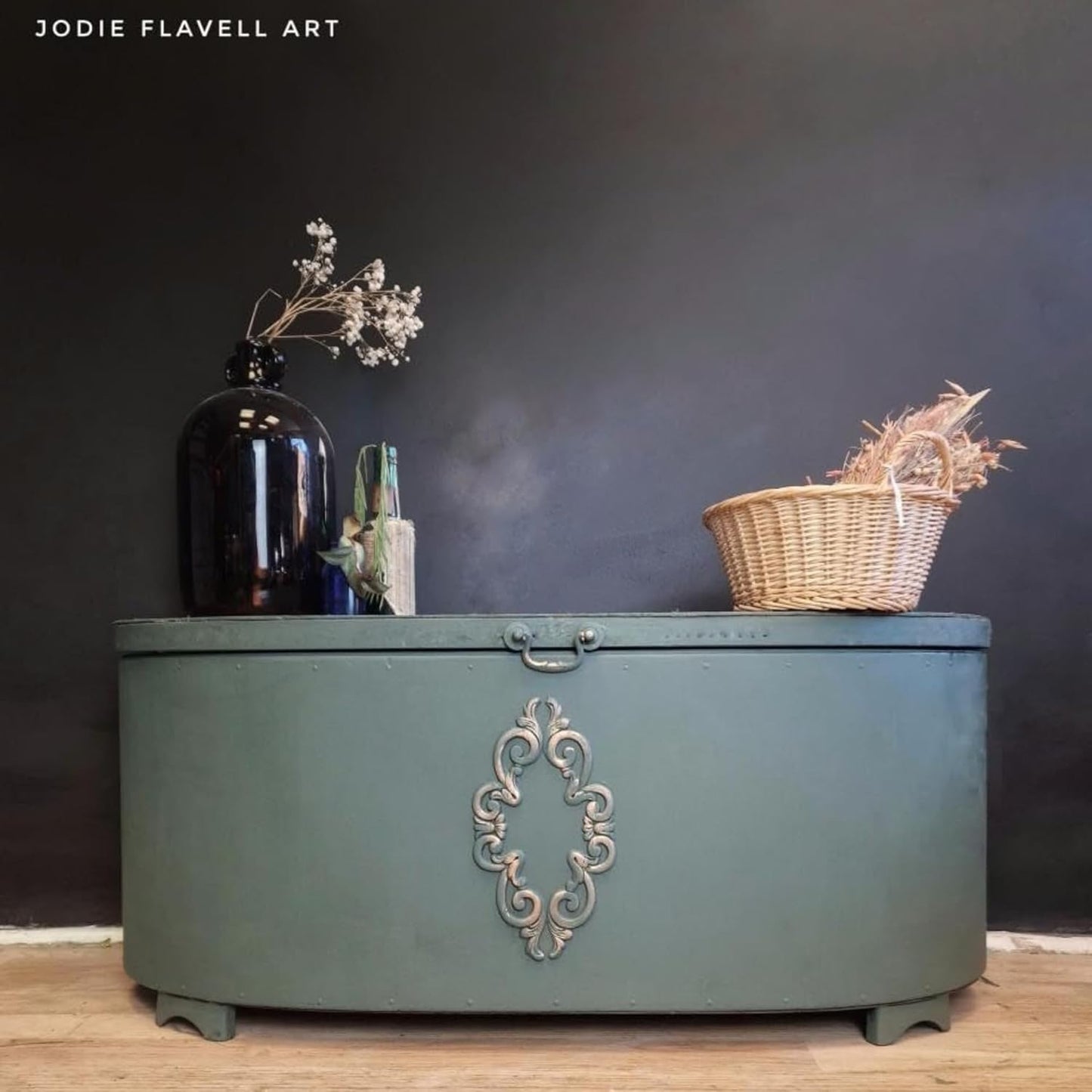 Dixie Belle Paint Company Chalk Finish Furniture Paint – Briar Patch (8oz) – Matte Chic Chalk Mineral DIY Furniture Paint