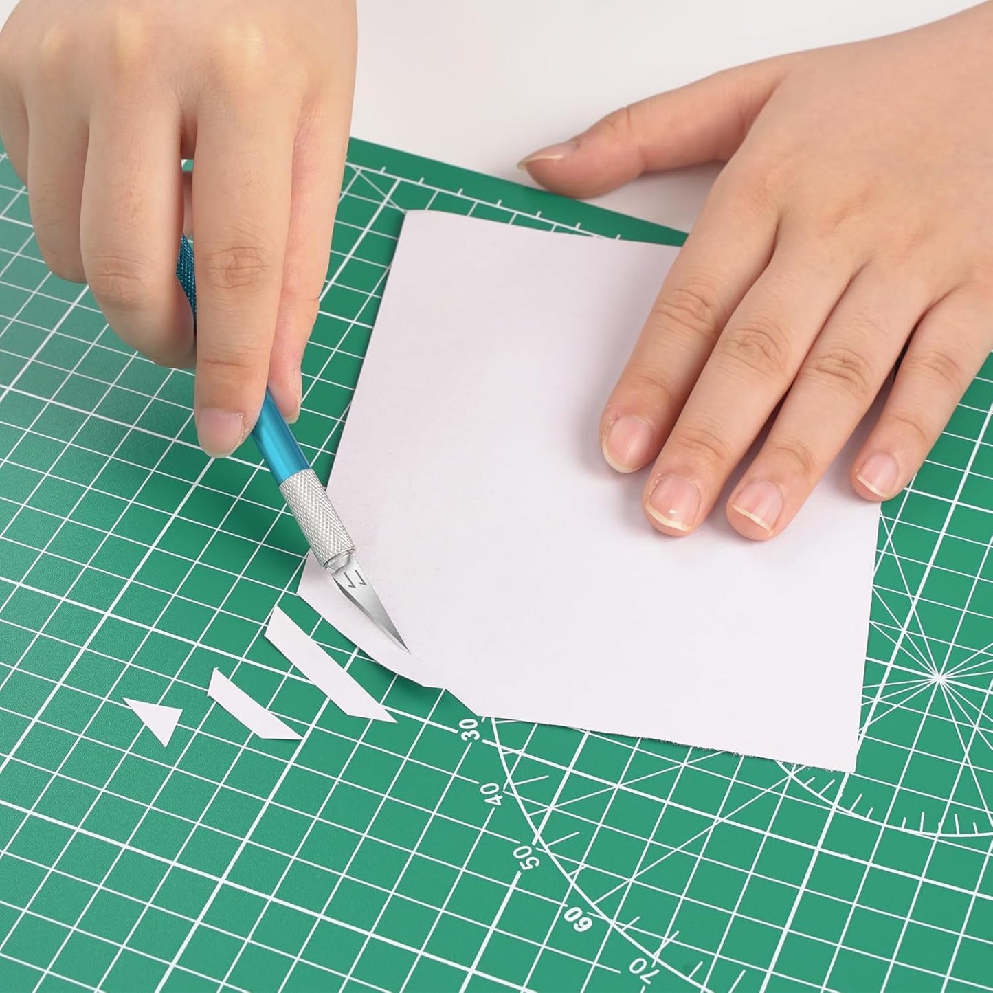 DIYSELF Cutting Mat - 12in18in, Self Healing, Double Sided, A3, Rotating, Ideal for Crafts, Sewing, Quilting