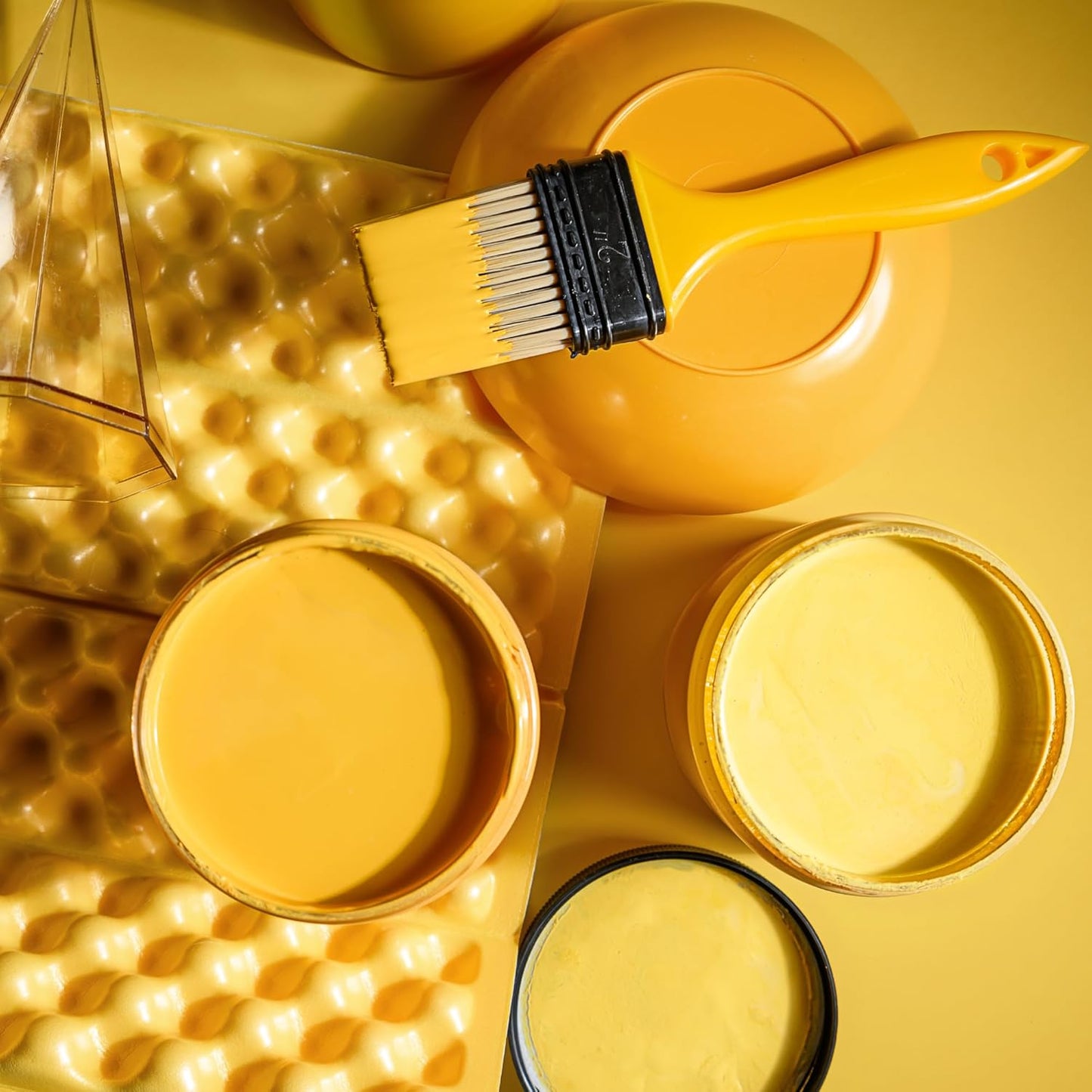 Dixie Belle Paint Company Chalk Finish Furniture Paint - Colonel Mustard (8oz) - Matte Retro Yellow Chic Chalk Mineral DIY Furniture Paint