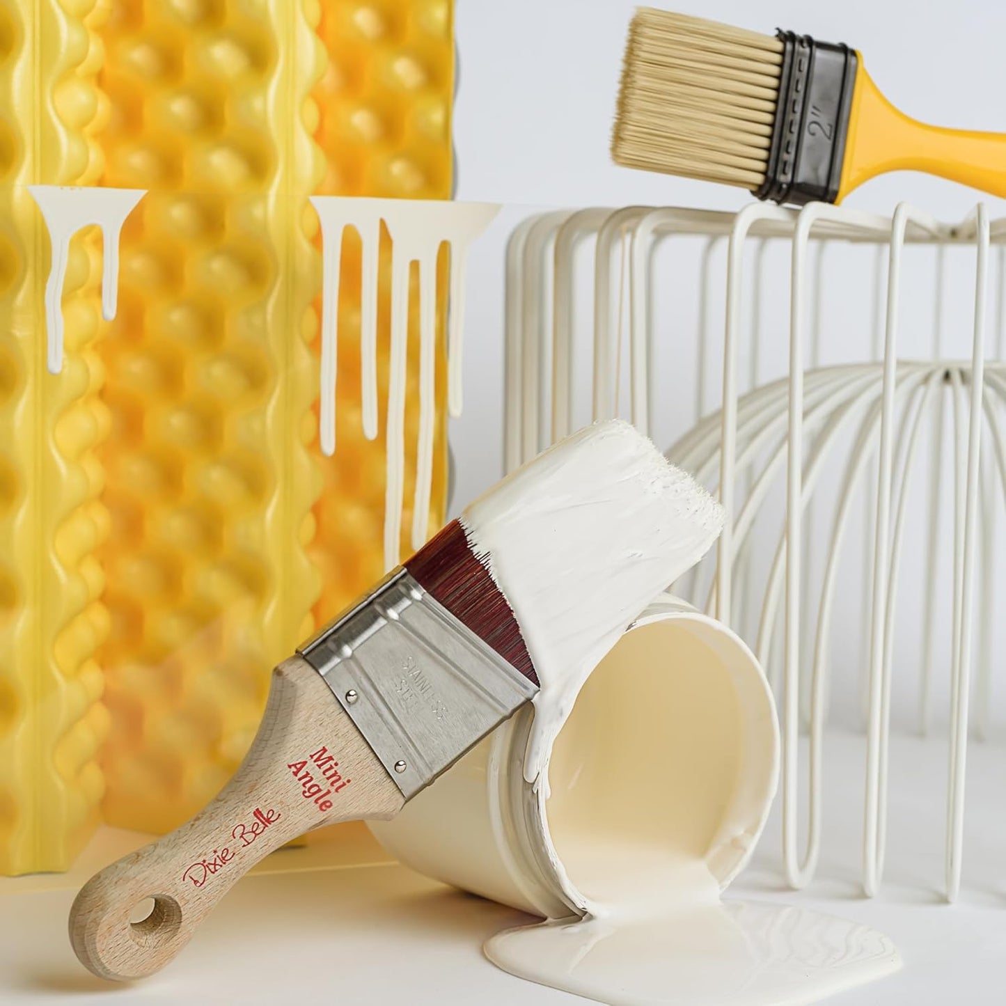 Dixie Belle Paint Company Chalk Finish Furniture Paint - Buttercream (32oz) - Matte Creamy White Chic Chalk Mineral DIY Furniture Paint