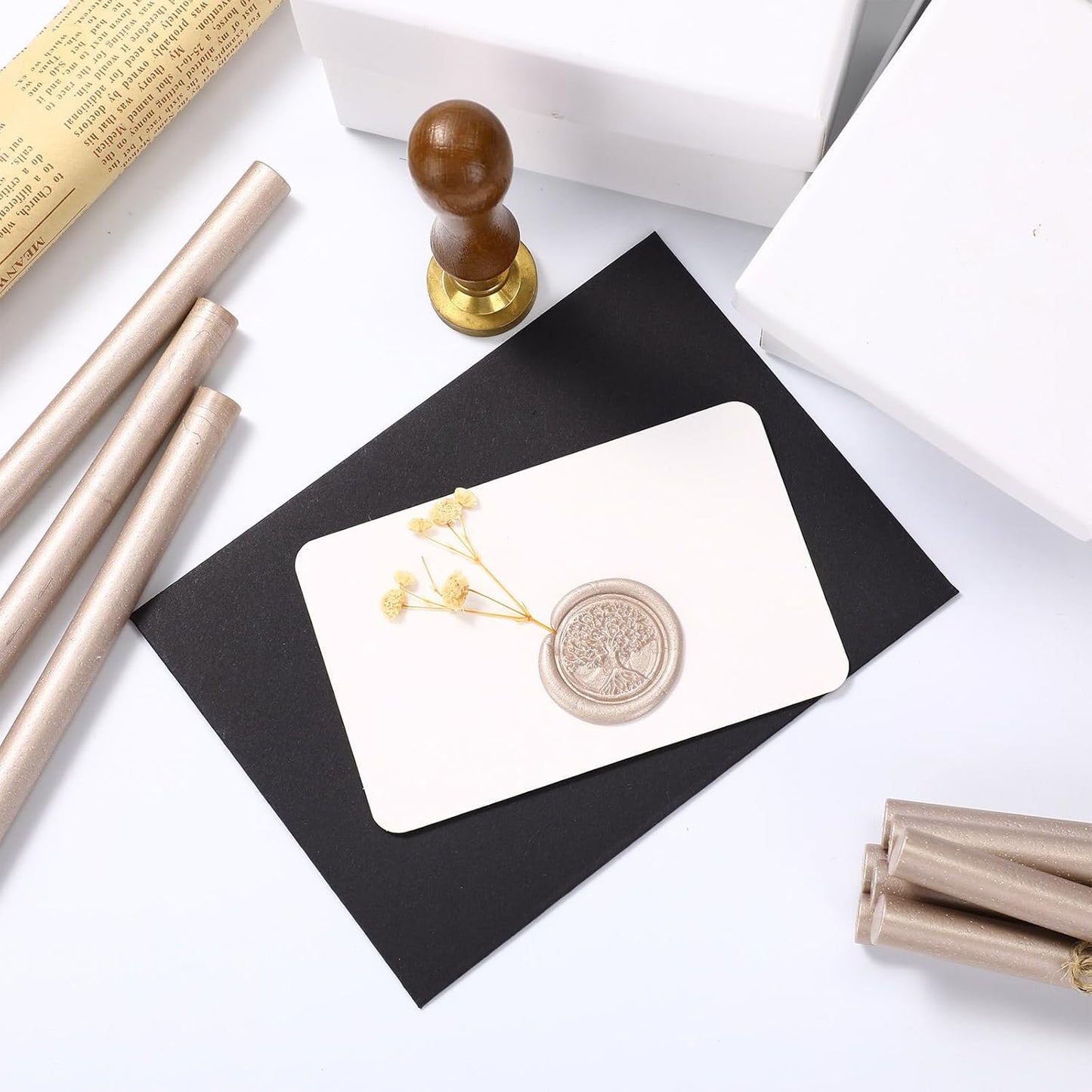 Nuanchu 15 Pcs Glue Gun Sealing Wax Sticks Retro Vintage Wax Sticks for Seal Stamp and Letter for Wedding Invitations Card Envelope Christmas Holiday Gift Ideas(Champagne)