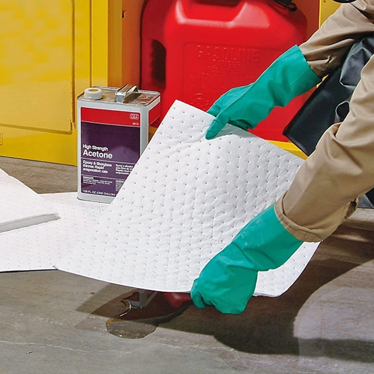 PONO 100 Pcs Oil Absorbent Pads, 15x20 in White Heavy Weight Oil-Only Absorbent Pad,Used for Oil Spill Cleaning in Garage Workshop, Reusable, Washable, Durable