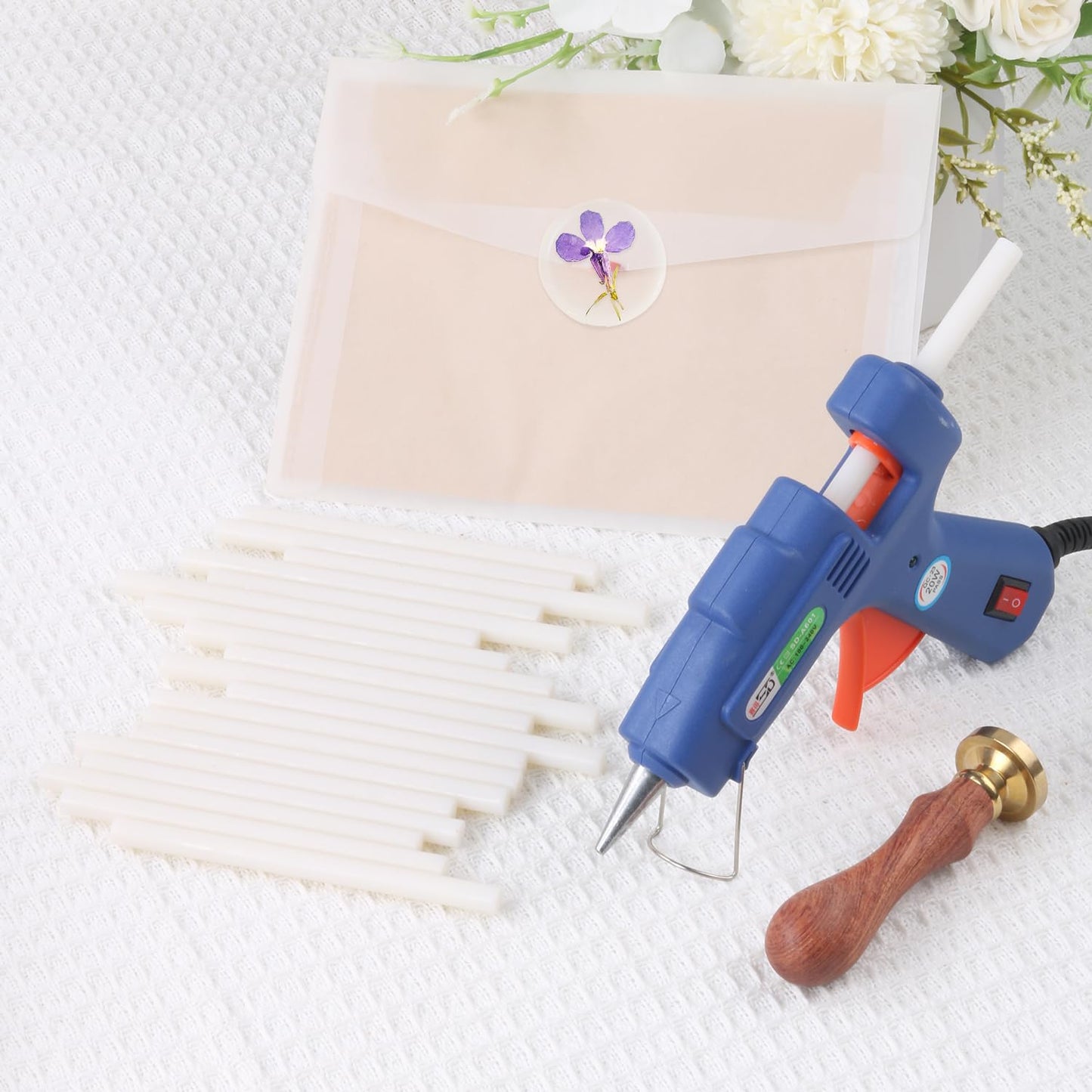Translucent Sealing Wax Sticks, WASOHLING 20Pcs Glue Gun Wax Seal Sticks for Wax Seal Stamp, Translucent Wax Seals for Christmas Wedding Invitation Envelope Letter Seals, Craft Adhesive (Mini Size)