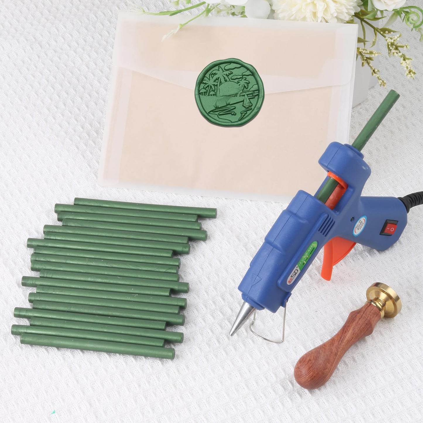 Pine Green Sealing Wax Sticks, WASOHLING 20Pcs Glue Gun Wax Seal Sticks for Wax Seal Stamp, Green Wax Seals for Christmas Wedding Invitation Envelope Letter Seals, Craft Adhesive (Mini Size)