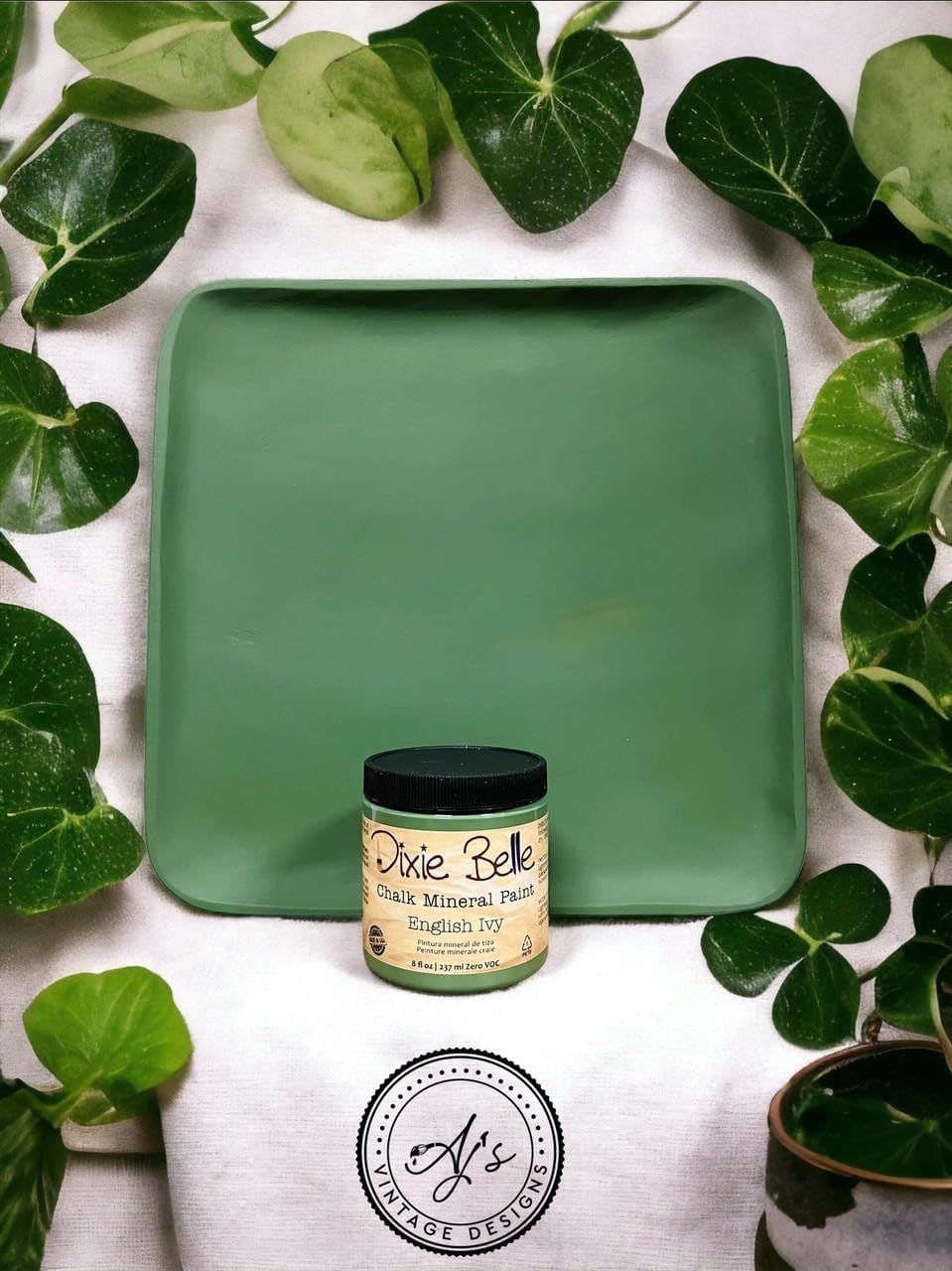 Dixie Belle Paint Company Chalk Finish Furniture Paint - English Ivy (1 Gallon - 128oz) - Matte Muted Green Chic Chalk Mineral DIY Furniture Paint