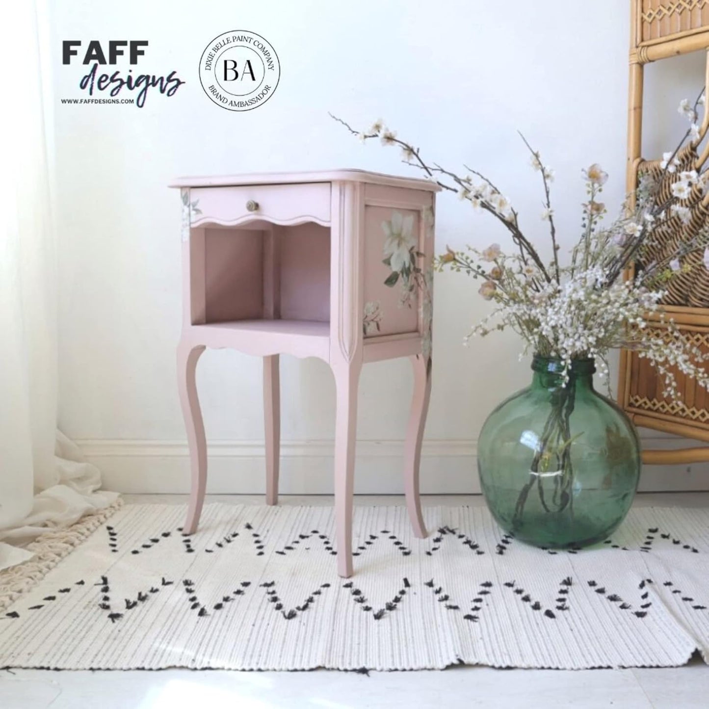 Dixie Belle Paint Company Chalk Finish Furniture Paint - Tea Rose (32oz) - Matte Muted Mauve Chic Chalk Mineral DIY Furniture Paint
