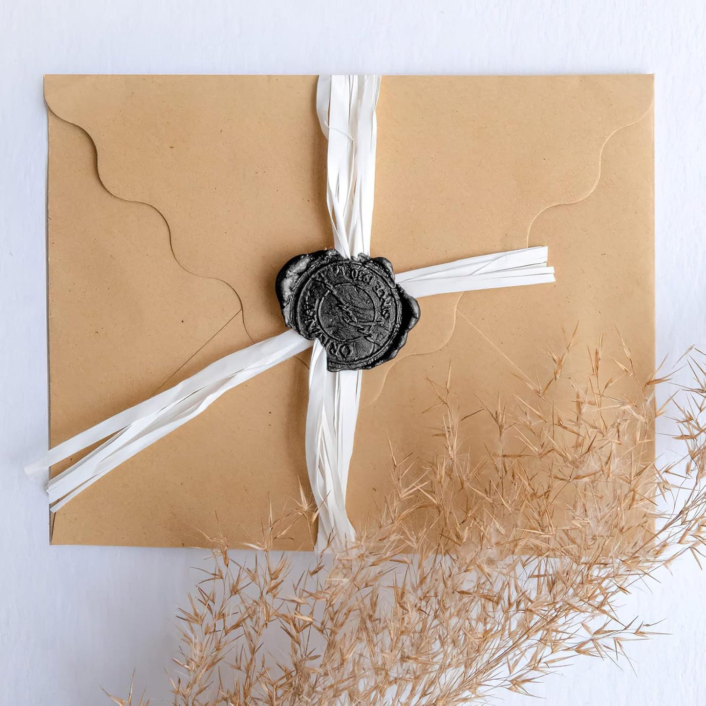 500 Pcs Octagon Sealing Wax Beads Black Wax Seal Beads with 4 Pcs Tea Candles and 1 Pcs Wax Melting Spoon for Crafts Letter Wine Greeting Cards Sealing