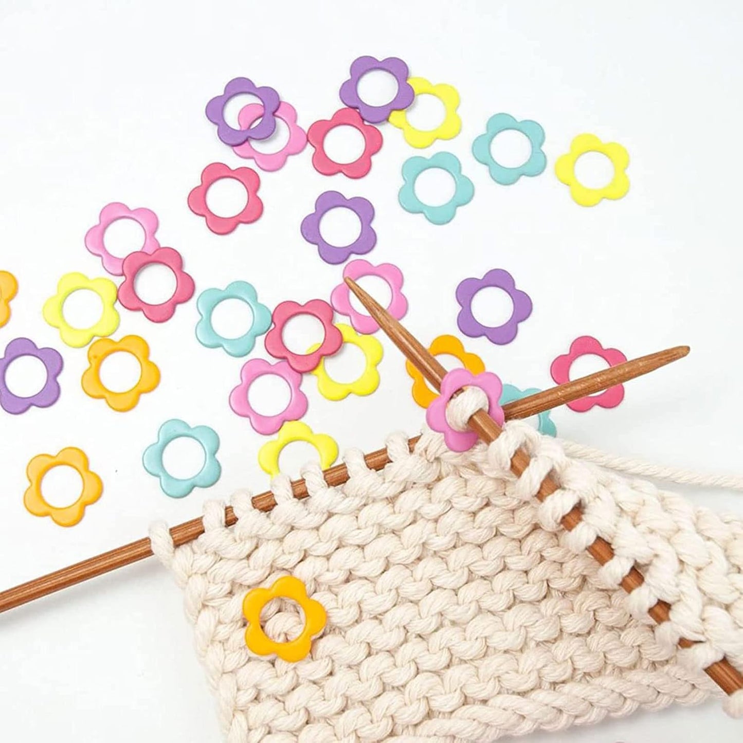 Hilsayum 30PCS Mini Size Stitch Markers Flower Shape Metal Stitch Markers Ring Multicolor Crochet Markers Knitting Weaving Tools