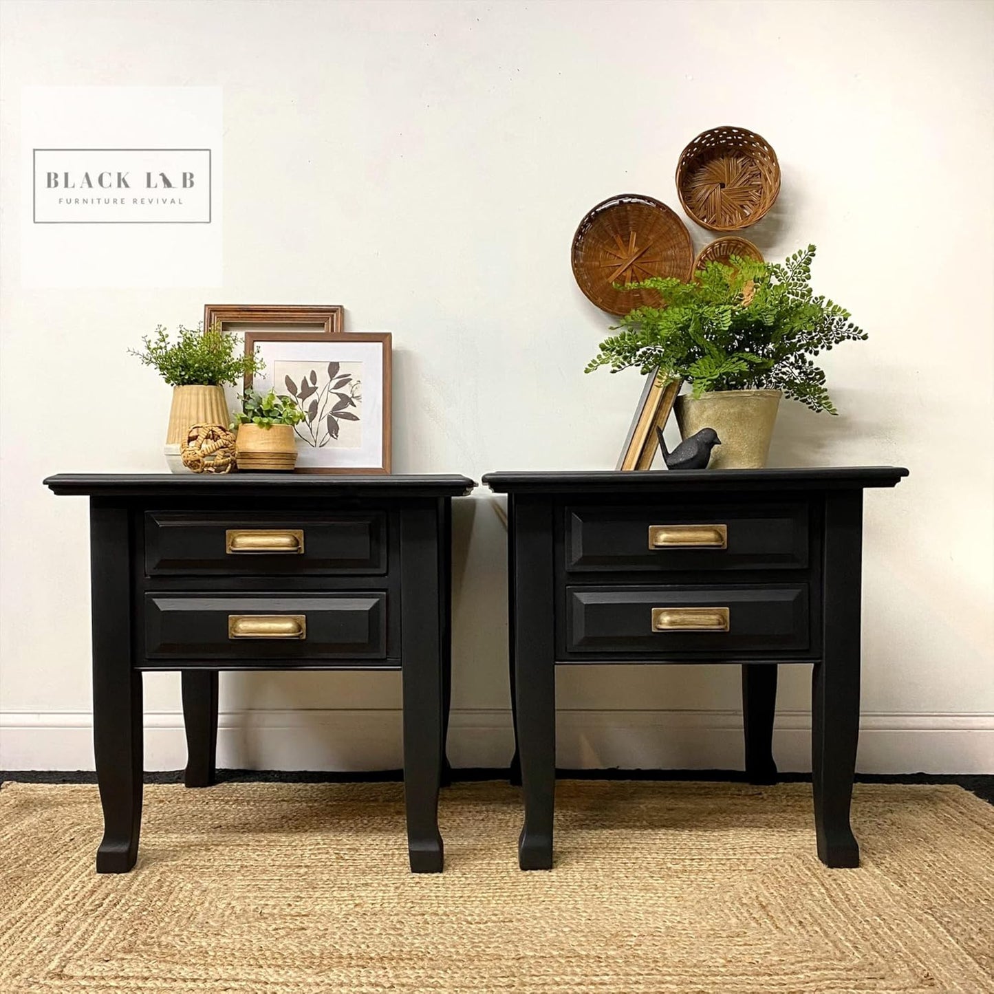 Dixie Belle Paint Company Chalk Finish Furniture Paint - Caviar (8oz) - Matte Black Chic Chalk Mineral DIY Furniture Paint