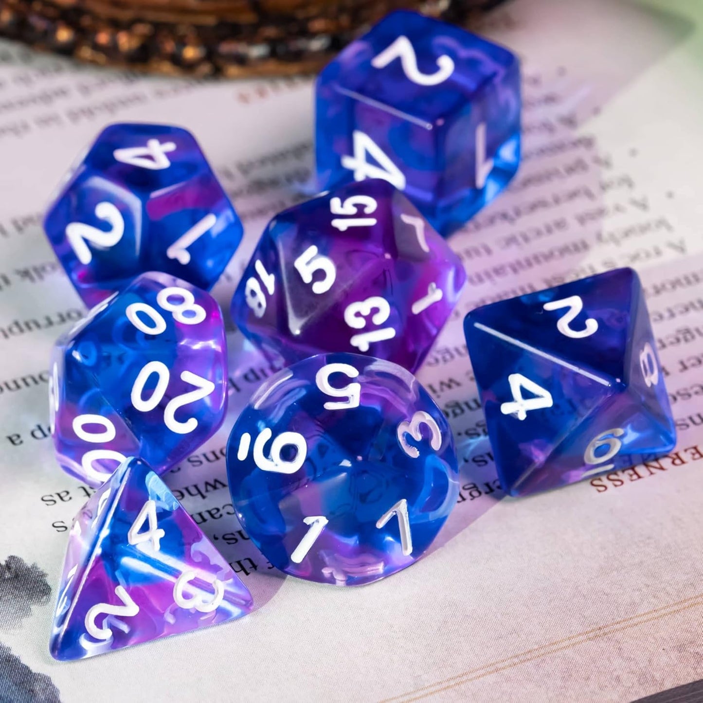 7-Die DND Dice Set Polyhedral Dice Set with a Leather Dice Bag, D&D Dice Set for Dungeons and Dragons, RPG Table Games (T/Purple Blue)
