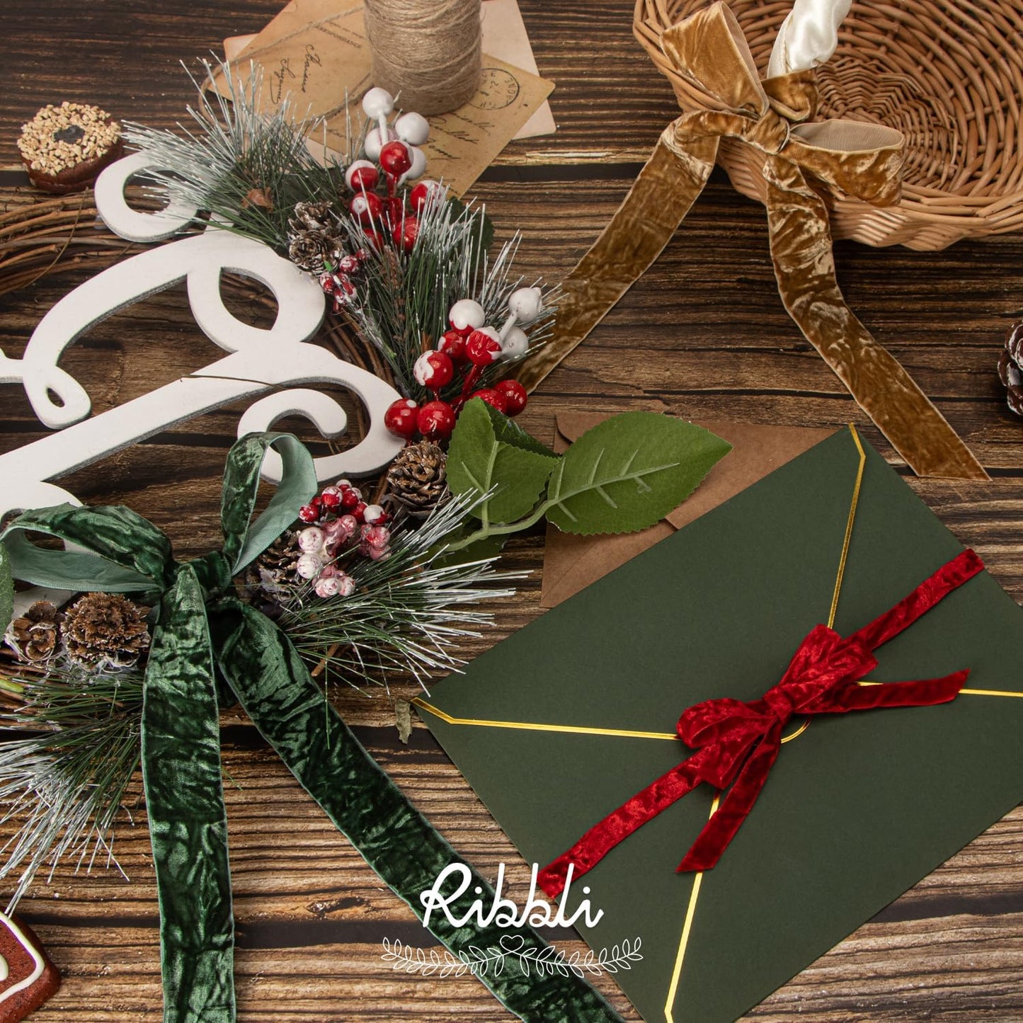 Ribbli Forest Green Velvet Ribbon 1 Inches Luxury Crinkled Green Christmas Ribbon for Gift Wrapping Crafts Home Decor-Continuous 10 Yard