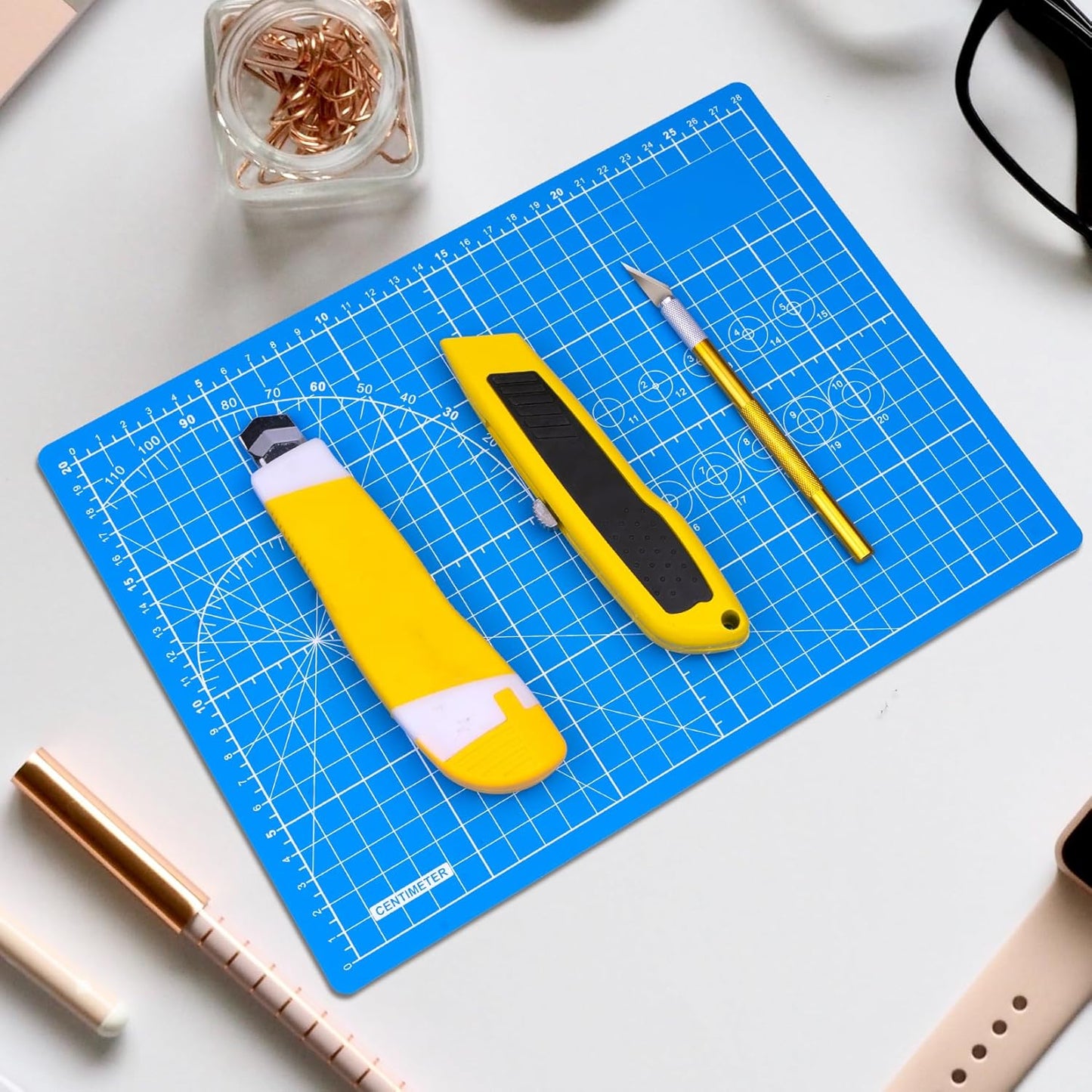 DIYSELF Cutting Mat: 12in18in, Self Healing, Double-Sided, Rotating - Ideal for Crafts, Sewing, Quilting