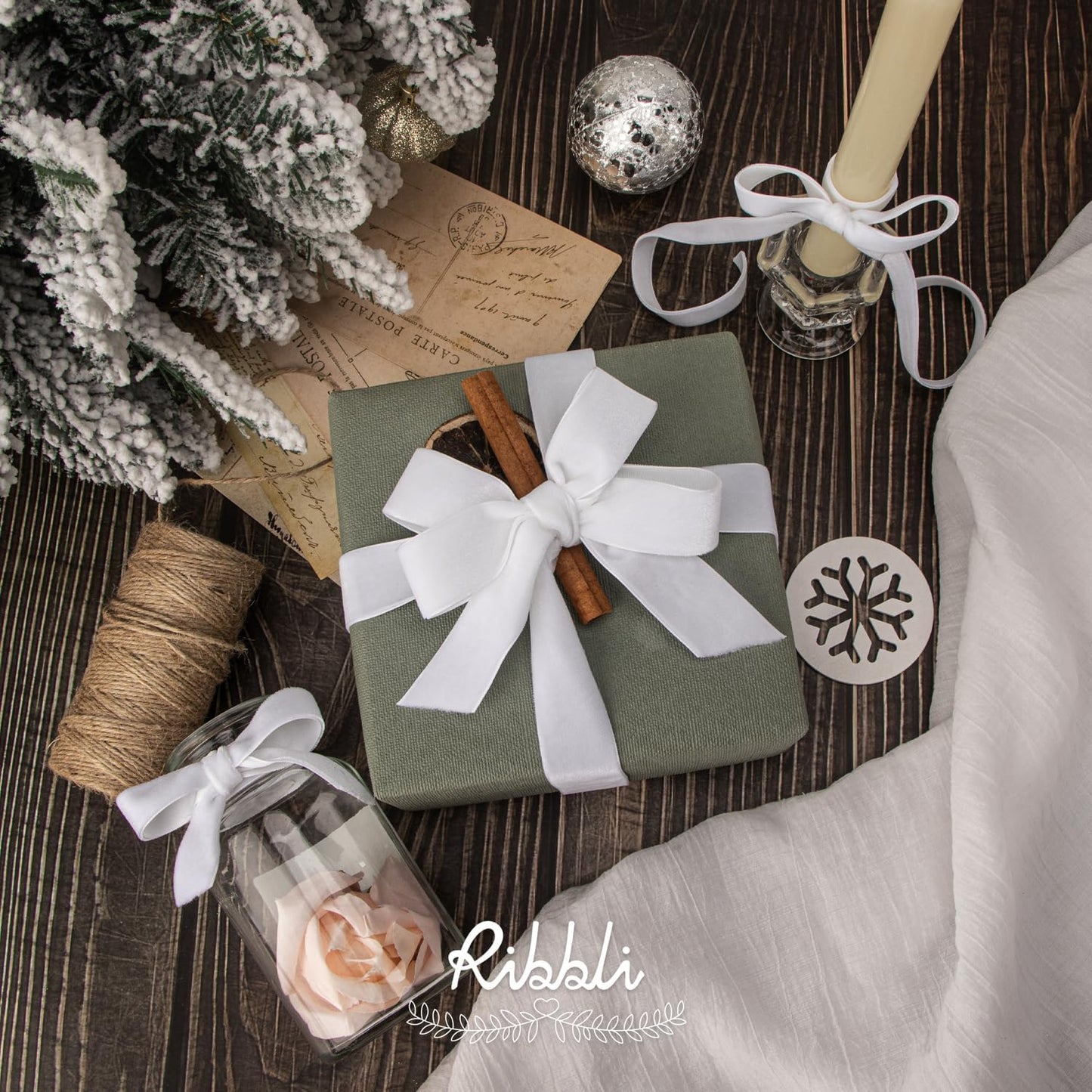 Ribbli Polyester White Velvet Ribbon,1 Inches Continuous10-Yard Spool,Christmas Ribbon for Gift Wrapping,Floral Bouquets, Home Decor