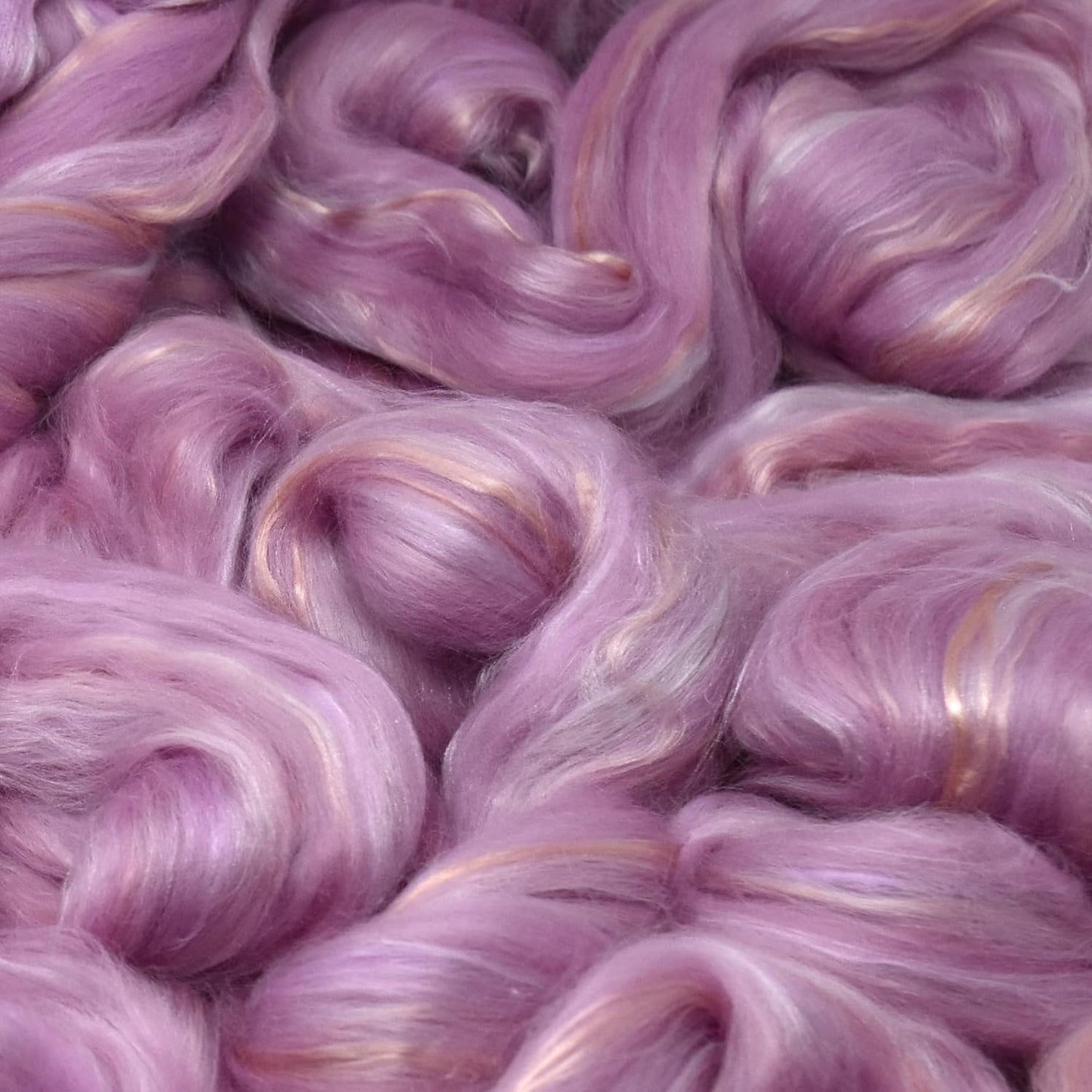 Merino Silk Luxe Tonal Designer Blend. Superfine Merino, Mulberry Silk, Tussah Silk. Top Roving for Spinning or Felting. Pastel Passion 1oz