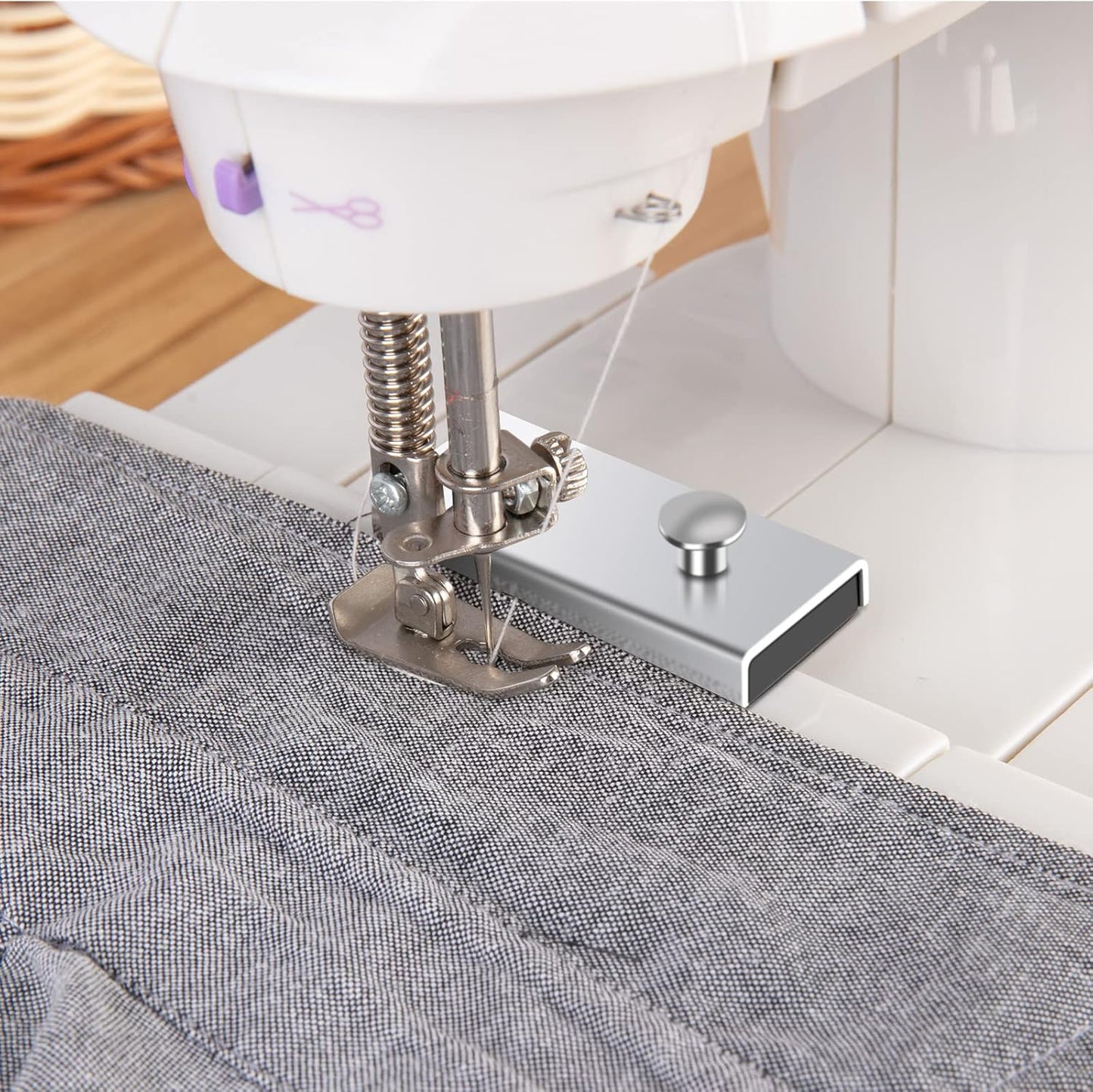 Adjustable Magnetic Seam Guide Ruler, 4-Piece Sewing Machine Accessory Set for Beginners & Professionals