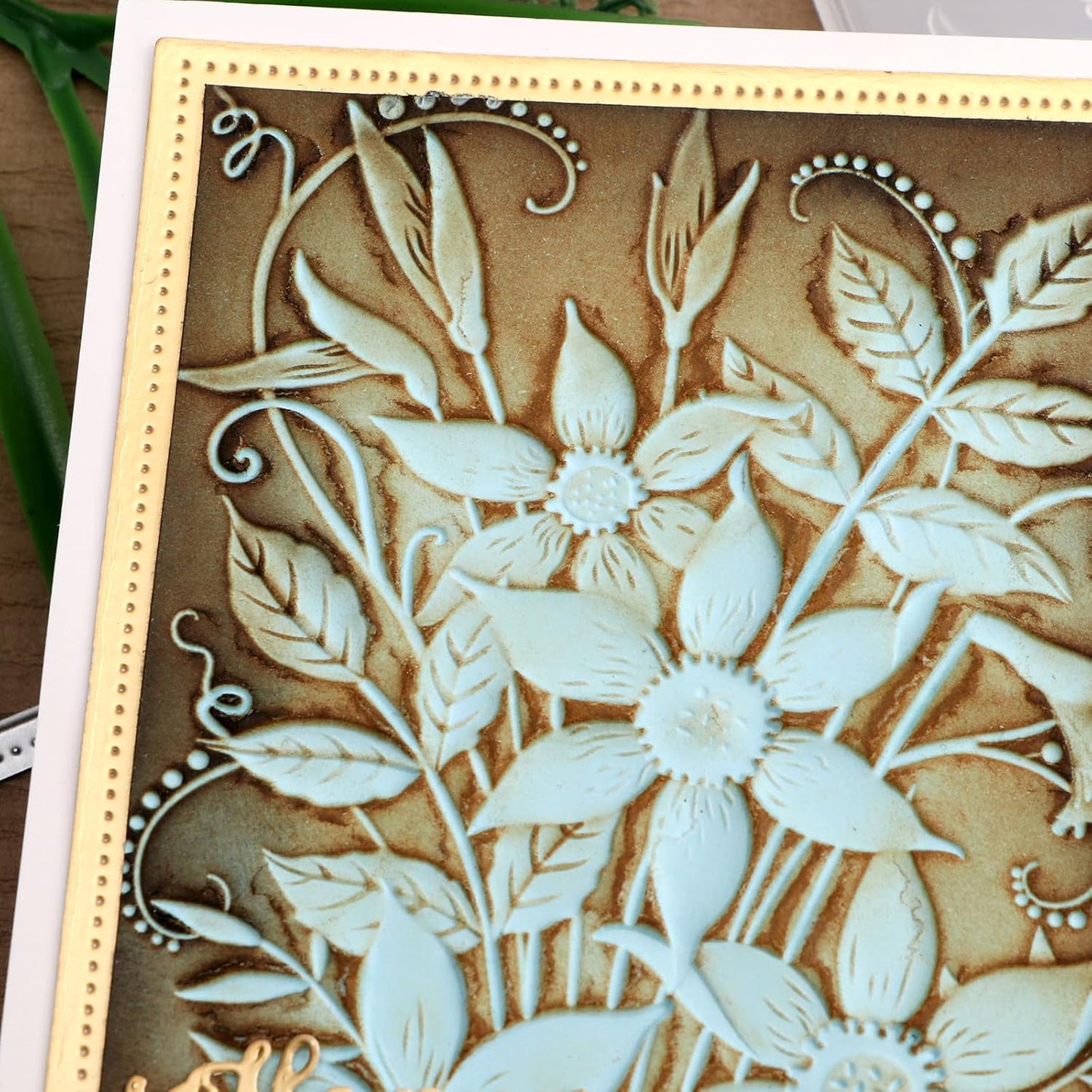 BAOFALI 3D Embossing Folders Daffodil Clear Textured for Card Making,Embossing Template Paper Card Embossing Stencil for DIY Scrapbooking Photo Album Card Paper Craft Decoration 6.3" L x 4.5" W