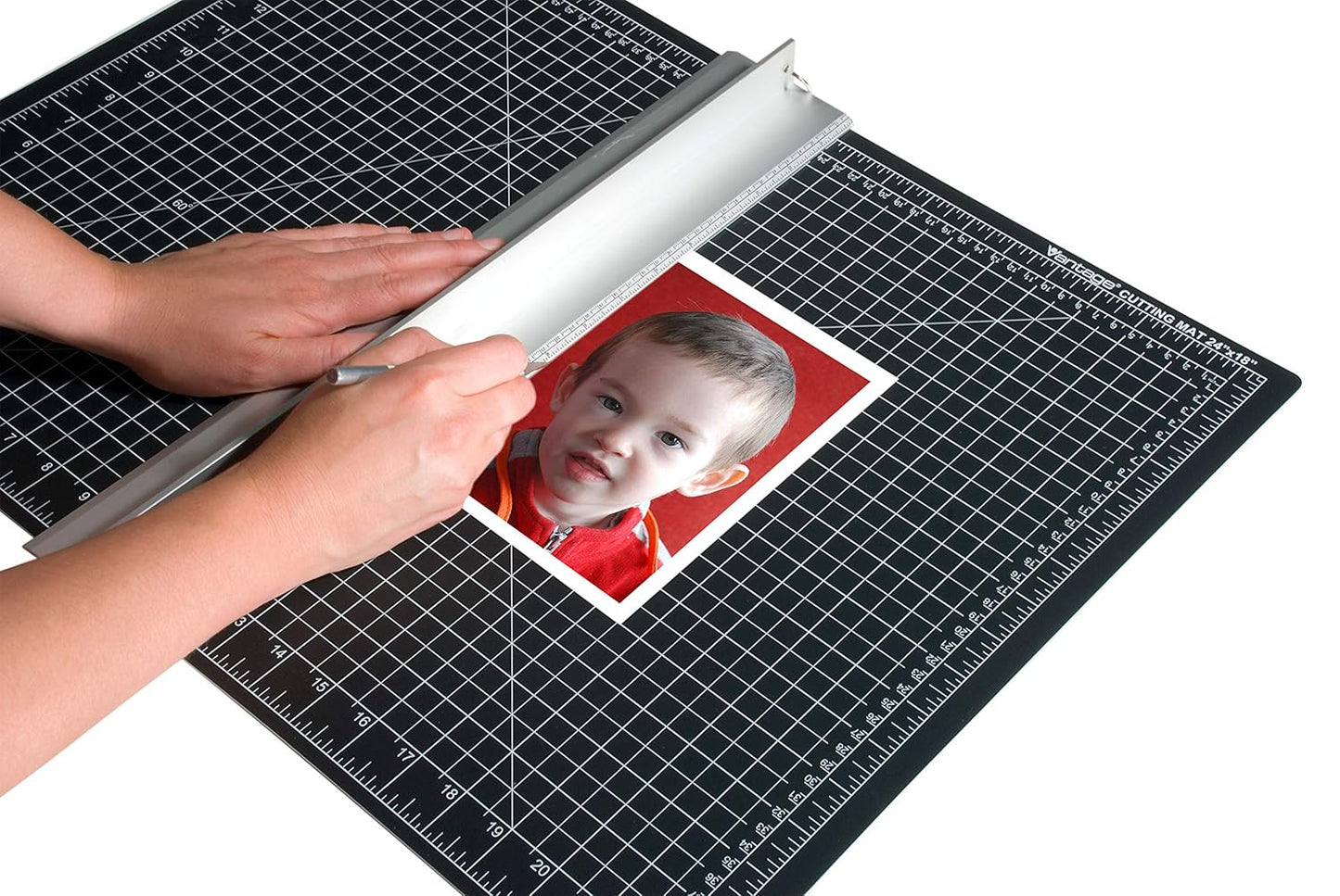 Dahle Vantage 10672 Premium Self-Healing Cutting Mat, 18"x24", 1/2" Grid, 5 Layers for Max Healing, Perfect for Crafts & Sewing, Black